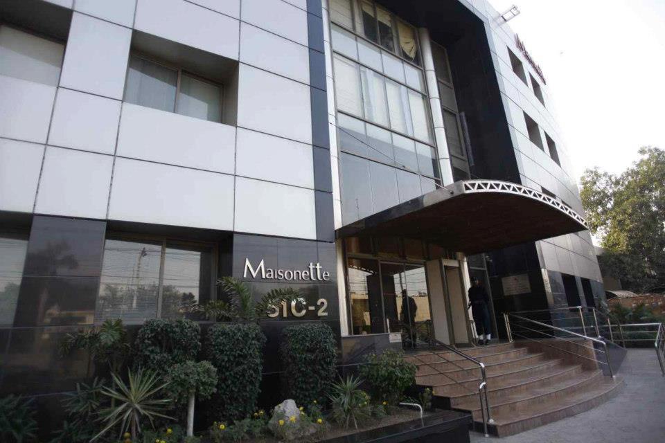 Maisonette Hotel & Apartments ラホール エクステリア 写真